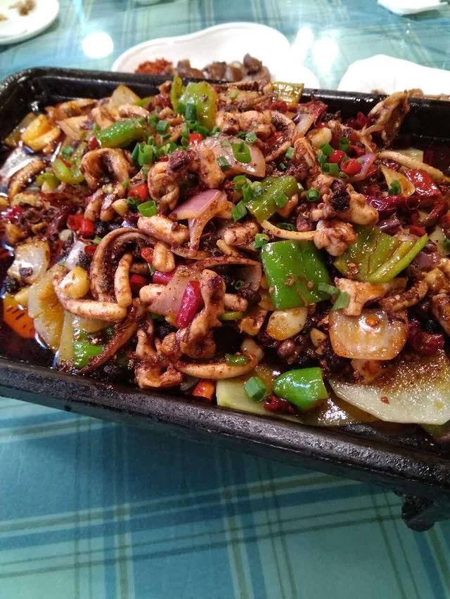 翅味鲜·老川菜爆炒砂锅(文殊院店)