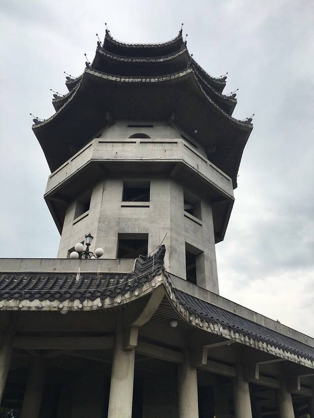 莲花山公园