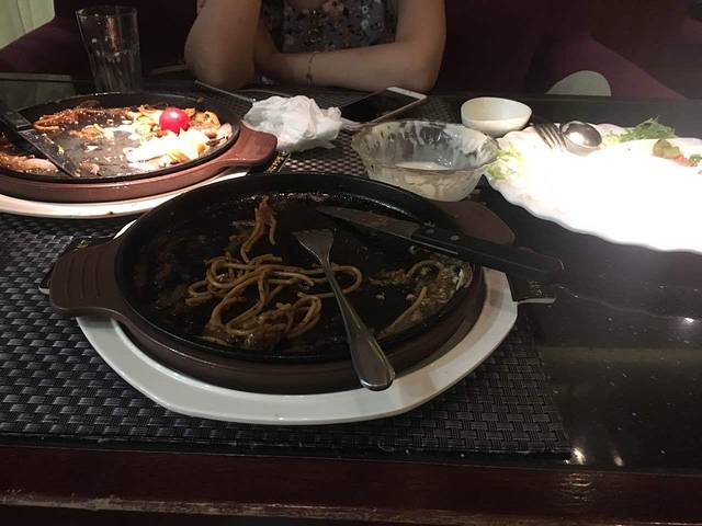 半秋山西餐厅(中商店)