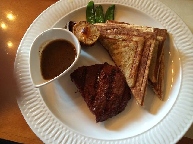 食间牛排(湖西路店)