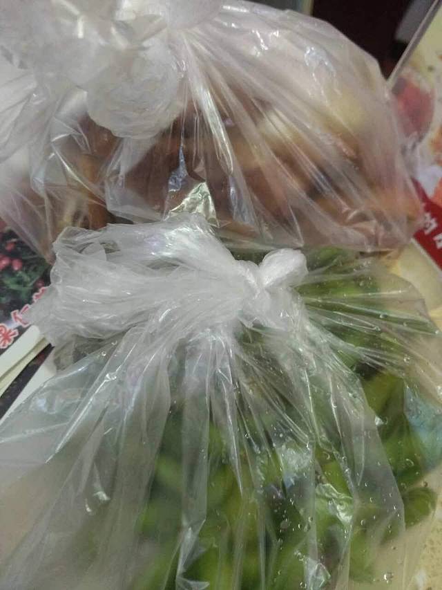 天泽园麻辣龙虾(三大街店)