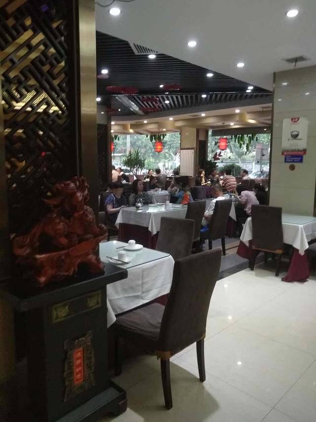 川渝小四川(秦皇中路店)