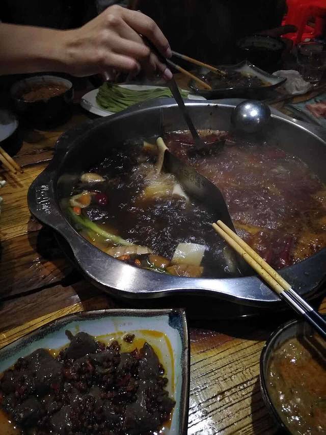 宽巷子火锅专家(金街店)