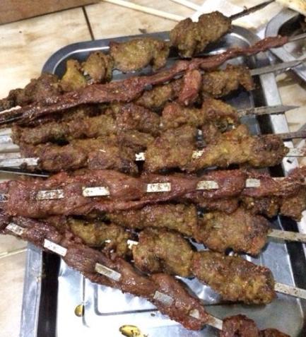 杨三烧烤馕坑肉架子肉(嵩山街店)