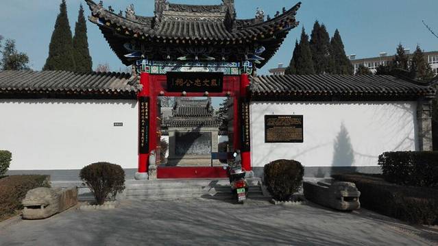 东湖-苏文忠公祠