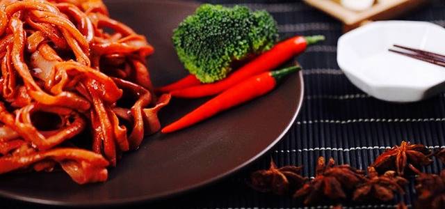 集乡客鸭脖(青少年店)