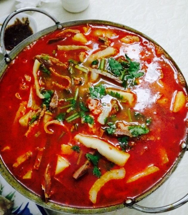 金牛手抓美食楼