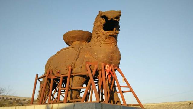 沧州铁狮与旧城遗址公园