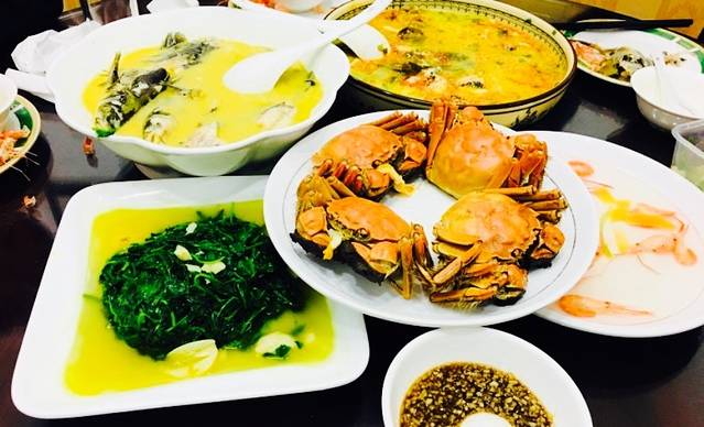 湖中鲜酒楼(海潮东路店)