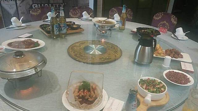 谢家烧鹅王(西江店)