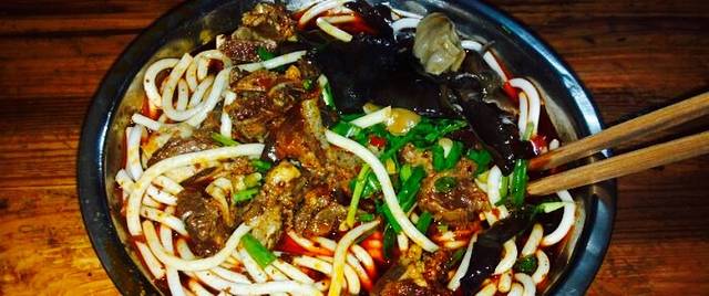 阿伊穆苏记回民粉面(敏州店)