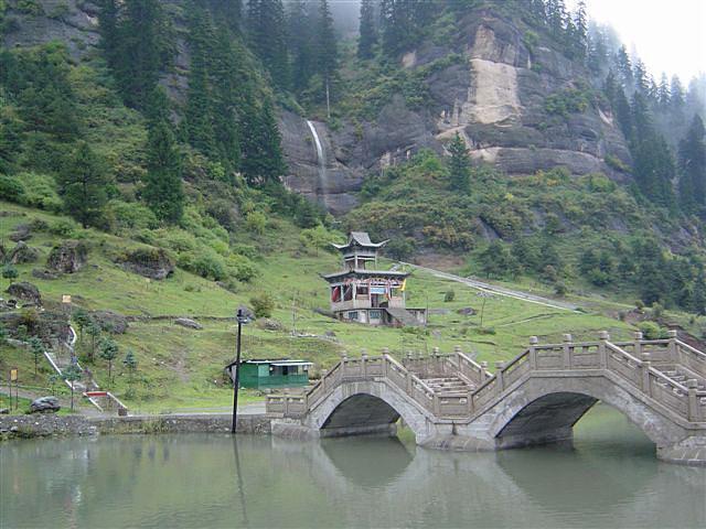 临泽县双泉湖景区