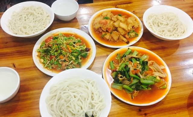 老字号圪捞一绝菜拌面