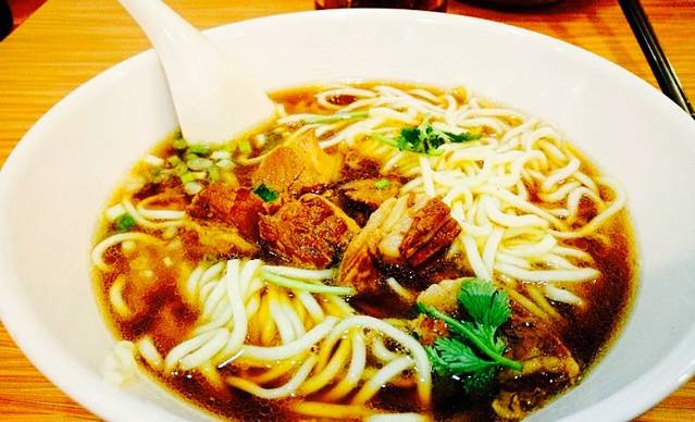 李先生牛肉面大王(澳德乐店)