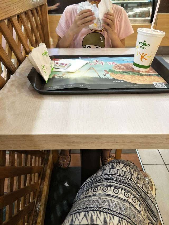 华莱士·全鸡汉堡(沙洋中百店)