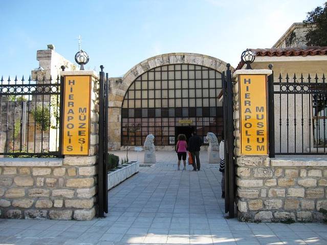 希拉波里斯考古博物馆