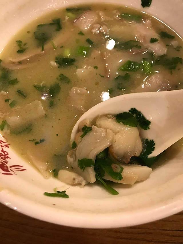 鹰城银记羊汤烩面(新华路立交桥店)