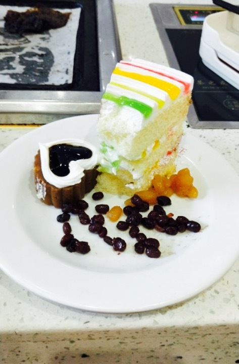 春园烤肉·火锅·海鲜自助餐厅(世贸天街店)