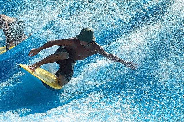 巴厘岛冲浪乐园