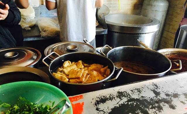 任记七中刀削面(东风里店)