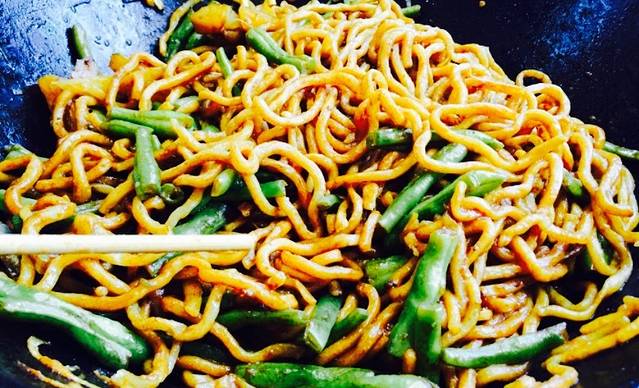 村姑铁锅焖面(贝子庙店)