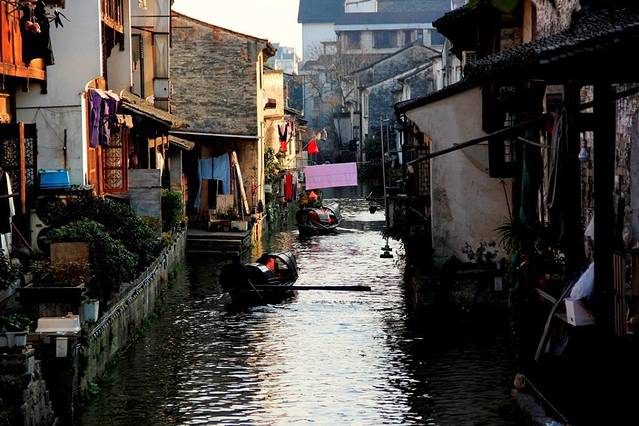 绍兴乌篷船观光