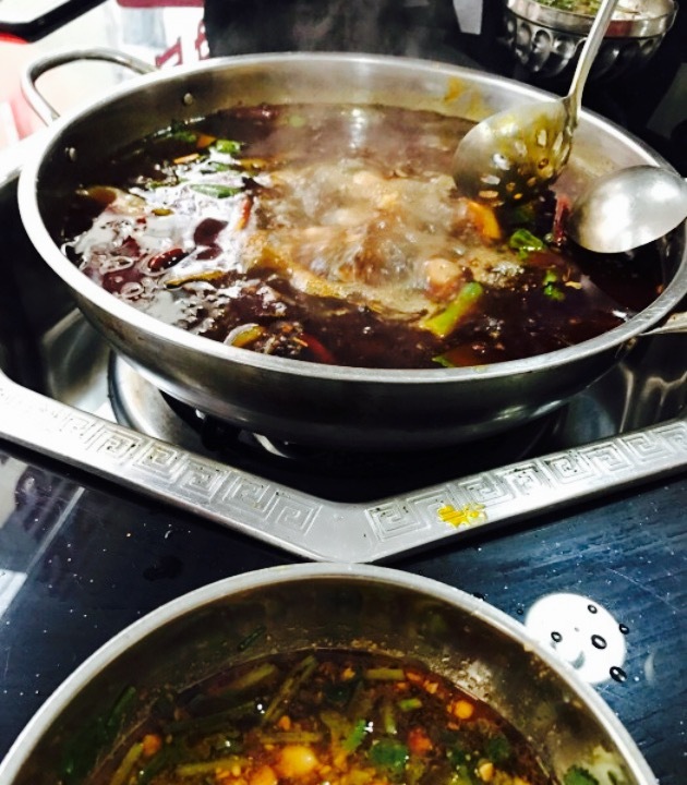 荷塘鲜纯清油自助鱼火锅