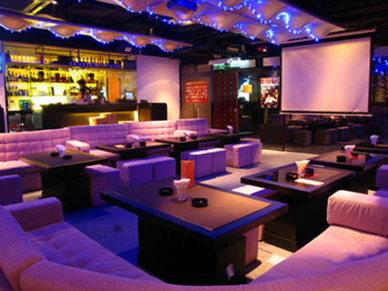 星巴克(天津怡乐天地店)