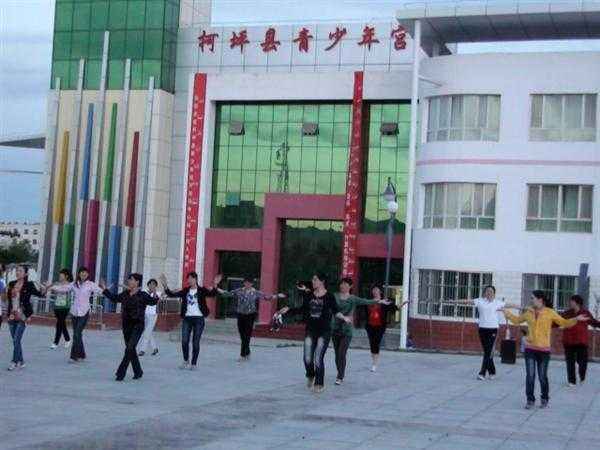 柯坪县中心文化广场