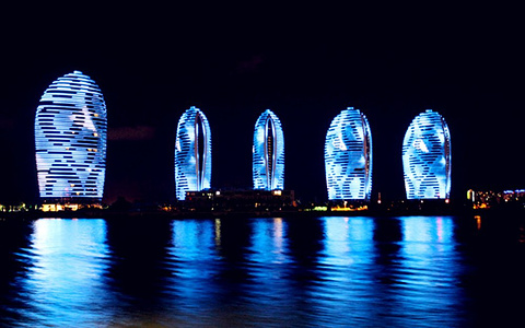 海洋长城号夜游三亚湾