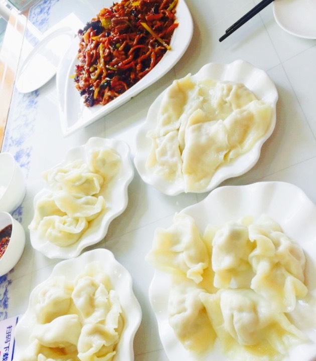 东方饺子王(让胡路远望店)