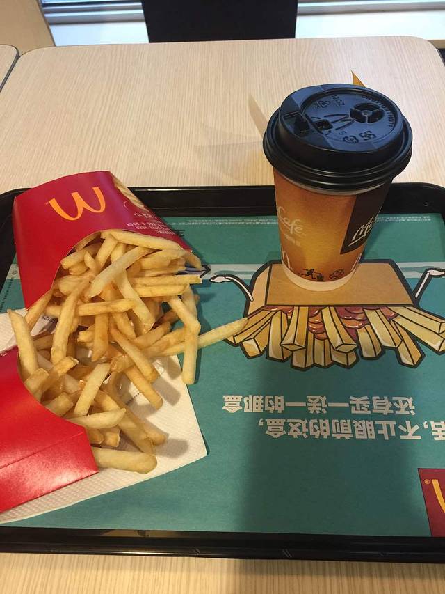 麦当劳(张家口胜利路得来速店)