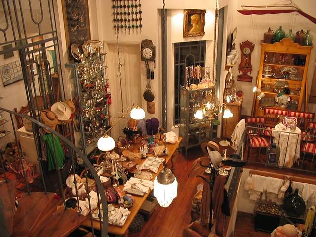 Gil Antiguedades古董店