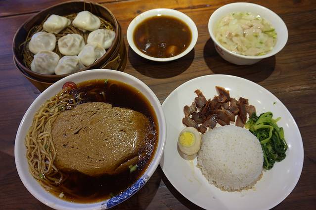 鸡鸣汤包(狮子桥店)