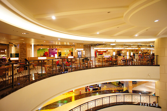 义大世界购物广场