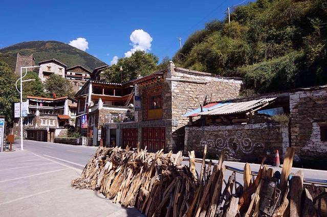 卓克基嘉绒藏族文化旅游区