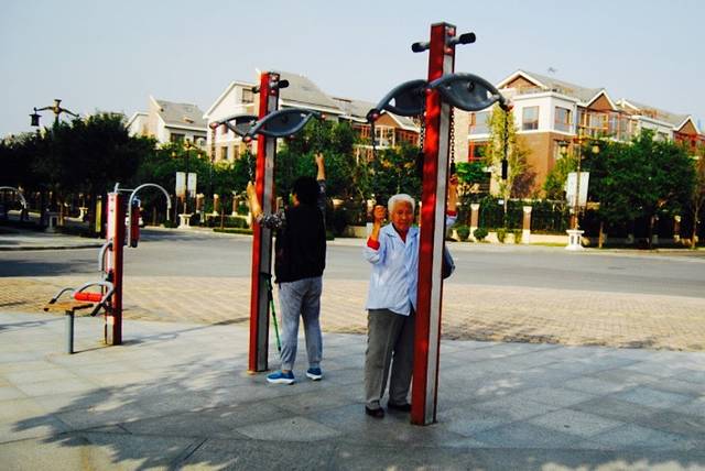 雁南三路街心花园