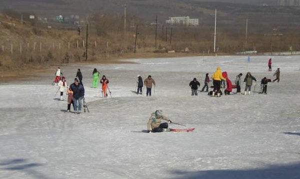 龙湾海滨滑雪场