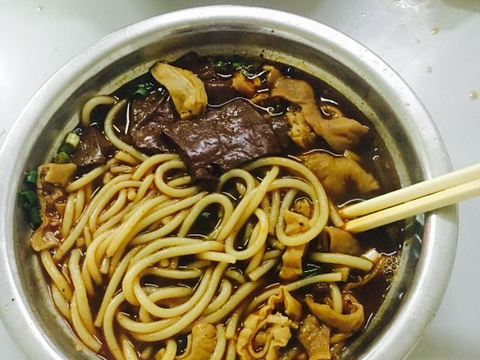 白象建国猪脏粉