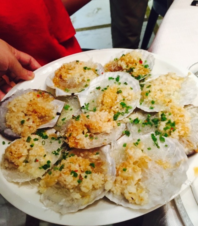 小万国臻品湘菜餐厅