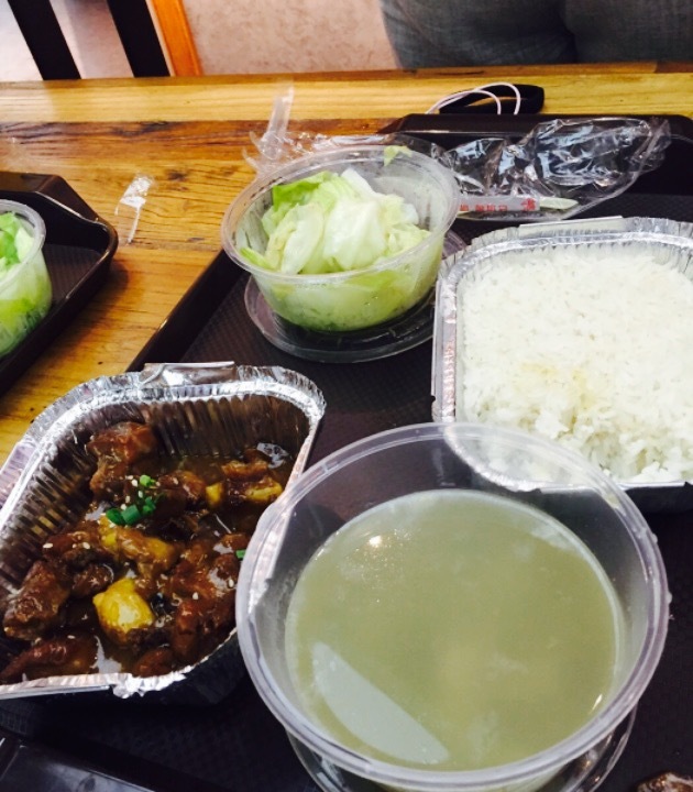 保利世贸美食广场