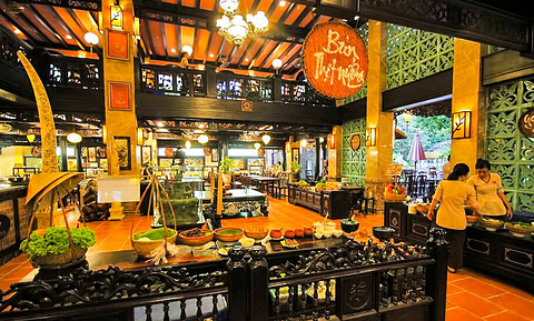 Ngon 138 Restaurant