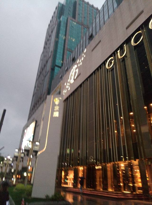 上海金鹰国际购物广场