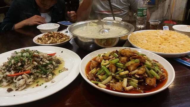 金香译江湖菜(长江路总店)