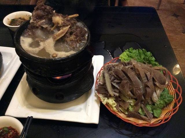 藏味八珍特色小火锅