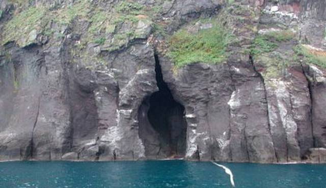 海蚀洞