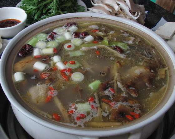 老来福·酸汤兔(凯旋路店)