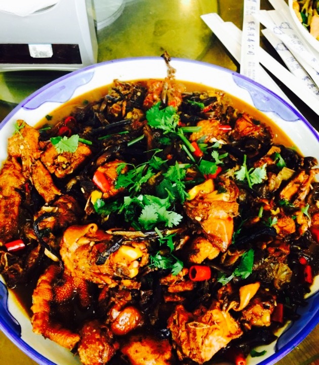 长青美味鲜鱼馆(蛟河服务区店)