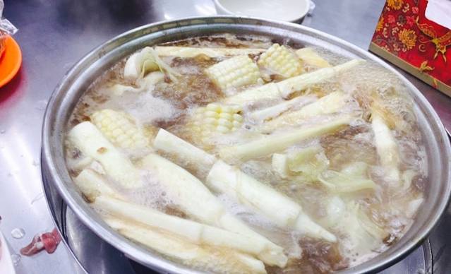 边城石锅鱼(南华路)