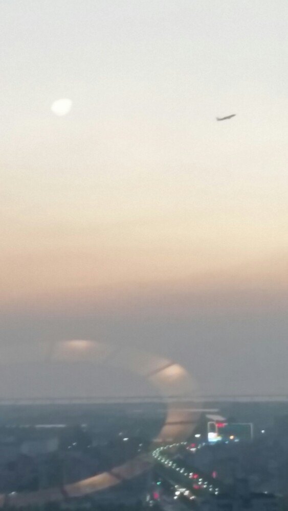 深圳宝利来国际大酒店·凤凰阁旋转餐厅